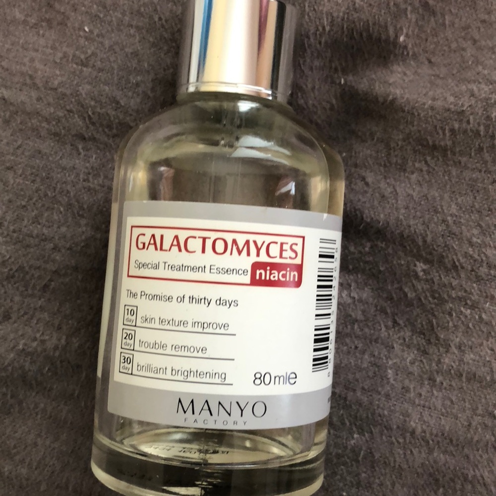 Manyo factory treatment essence
